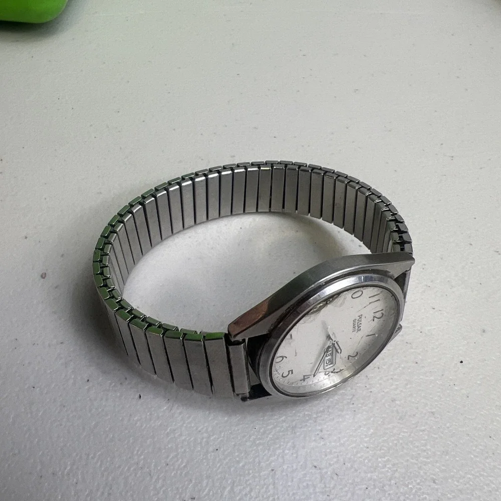 VTG Pulsar V533-9A00 36mm Silver Tone Day/Date Quartz Watch Parts